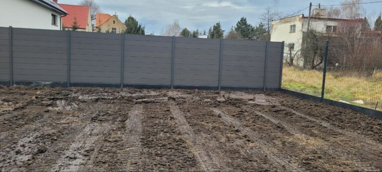 ogrodzenie-kompozytowe-realizacja